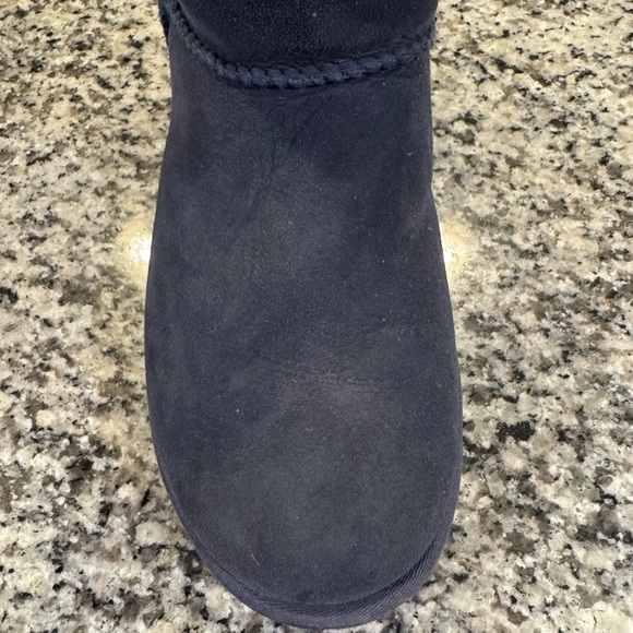 Ugg Navy Blue Boots - Picture 6 of 8